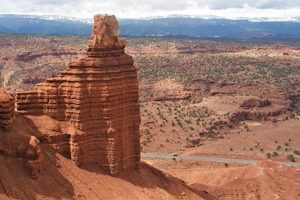 Hike Chimney Rock Trail, Capitol Reef: Guide &amp; Views | Chimney Works – Expert Chimney Repair, Cleaning & Installation Services