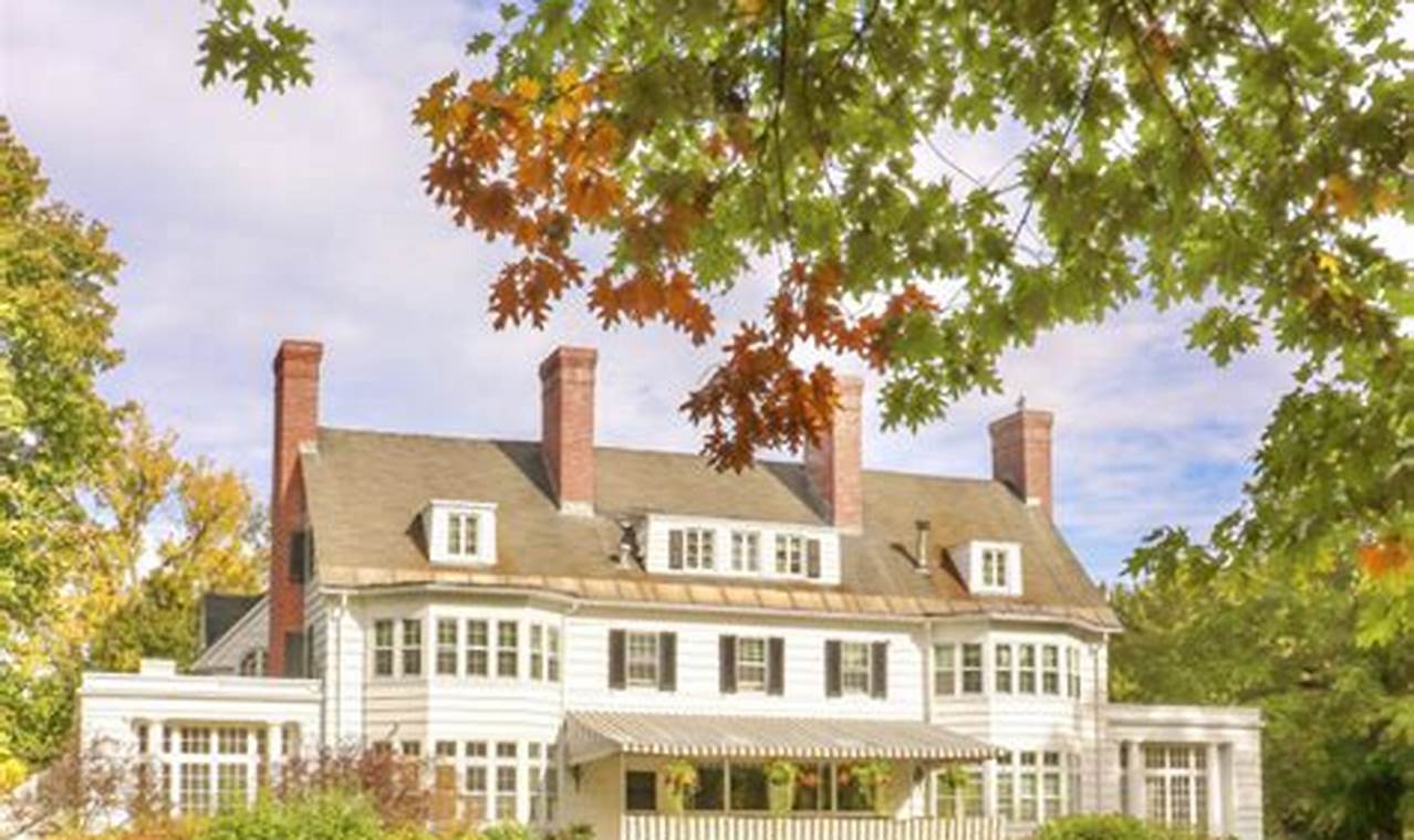 Stay at the Charming 4 Chimneys Inn: Your Getaway! | Chimney Works – Expert Chimney Repair, Cleaning & Installation Services